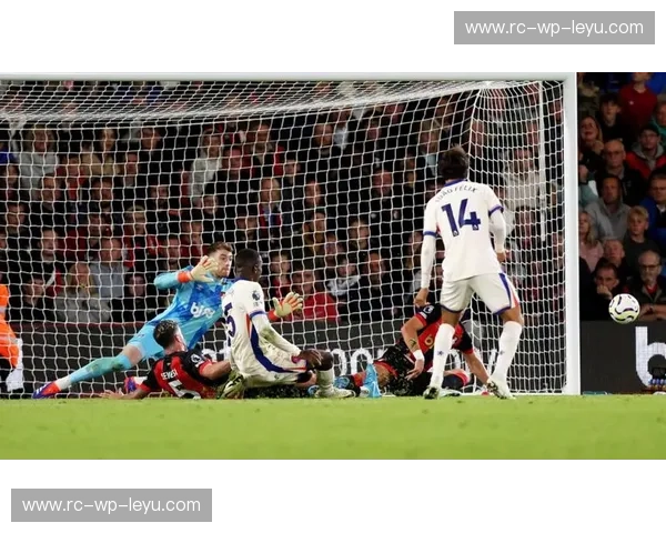 首发切尔西:从战术板到看台的激情启动 首发切尔西:从战术板到看台的激情启动